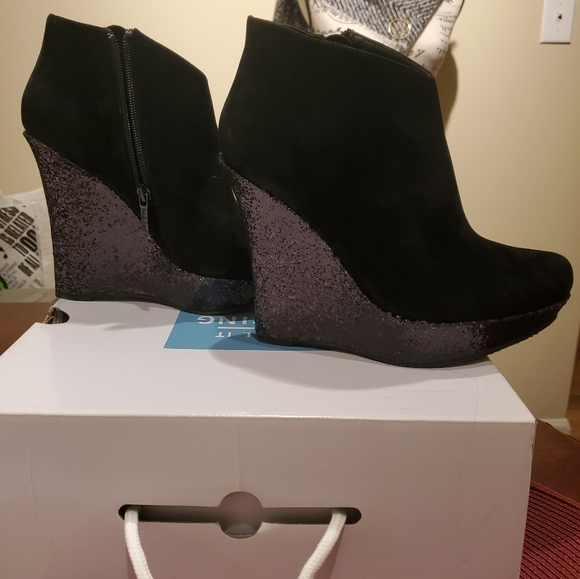 Michael Antonio platform heels🖤 - Picture 1 of 4